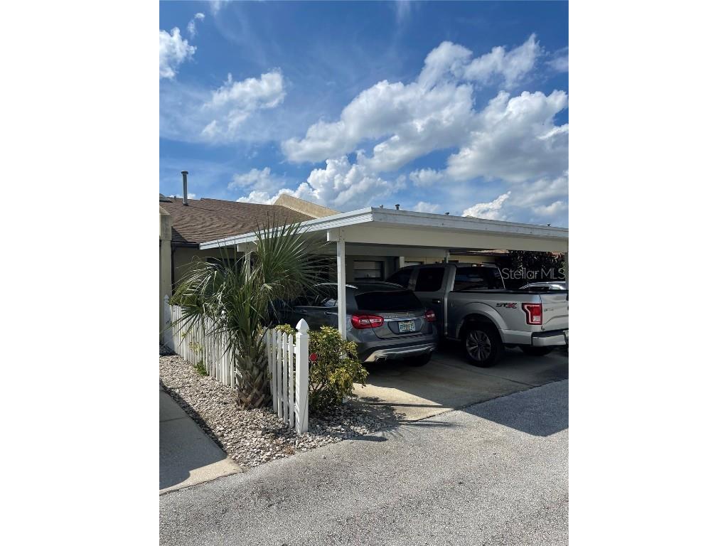 2202 Abbey Road Winter Haven FL 33880 L4939598 image1