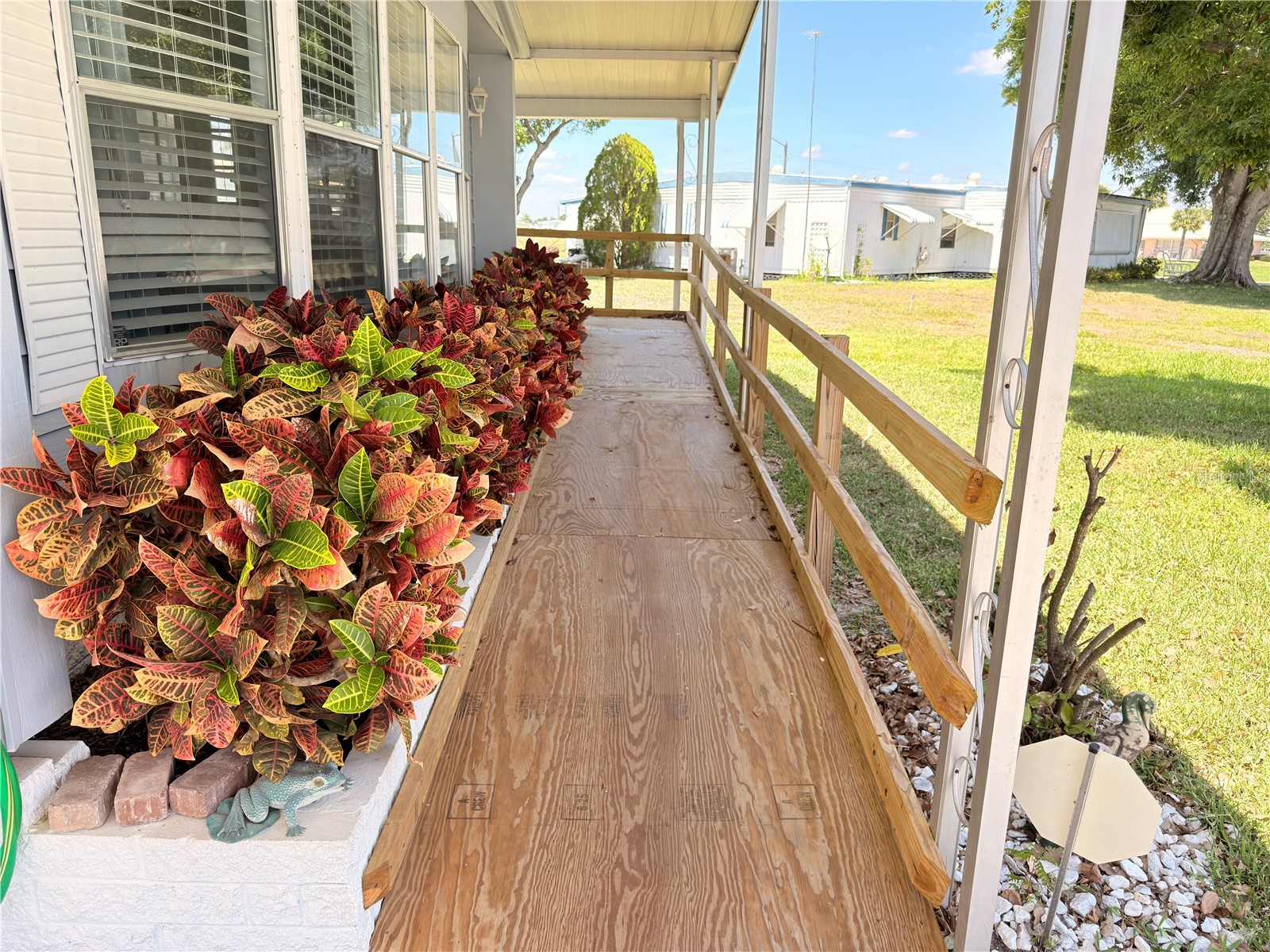 2202 Bahama Road W Sebring FL 33870 L4961740 image2