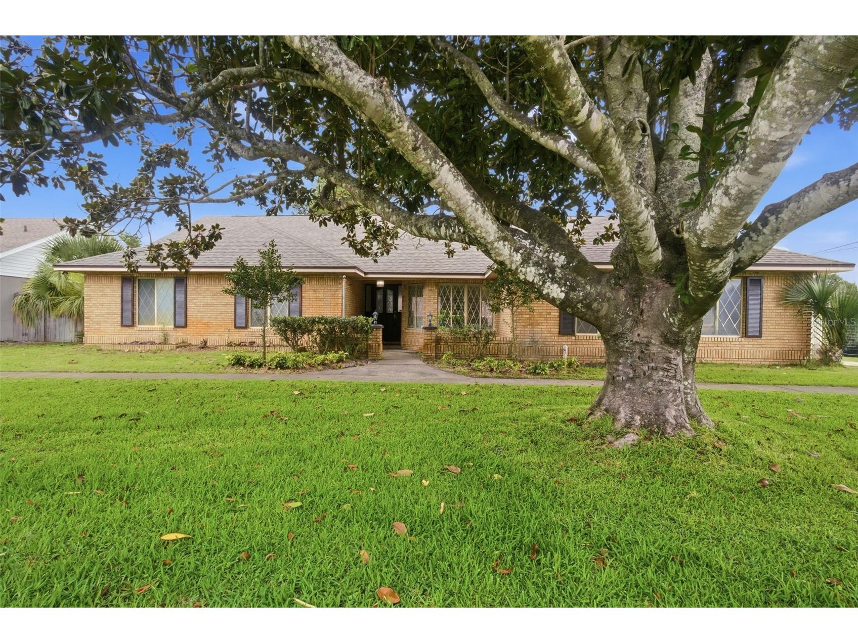 2202 Banbury Avenue Deltona FL 32725 V4949310 image1