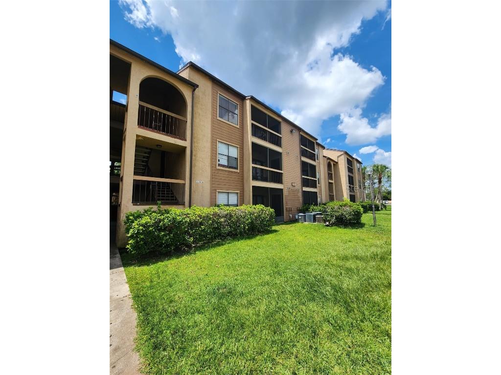 2202 Cascades Boulevard #302 Kissimmee FL 34741 S5087692 image1