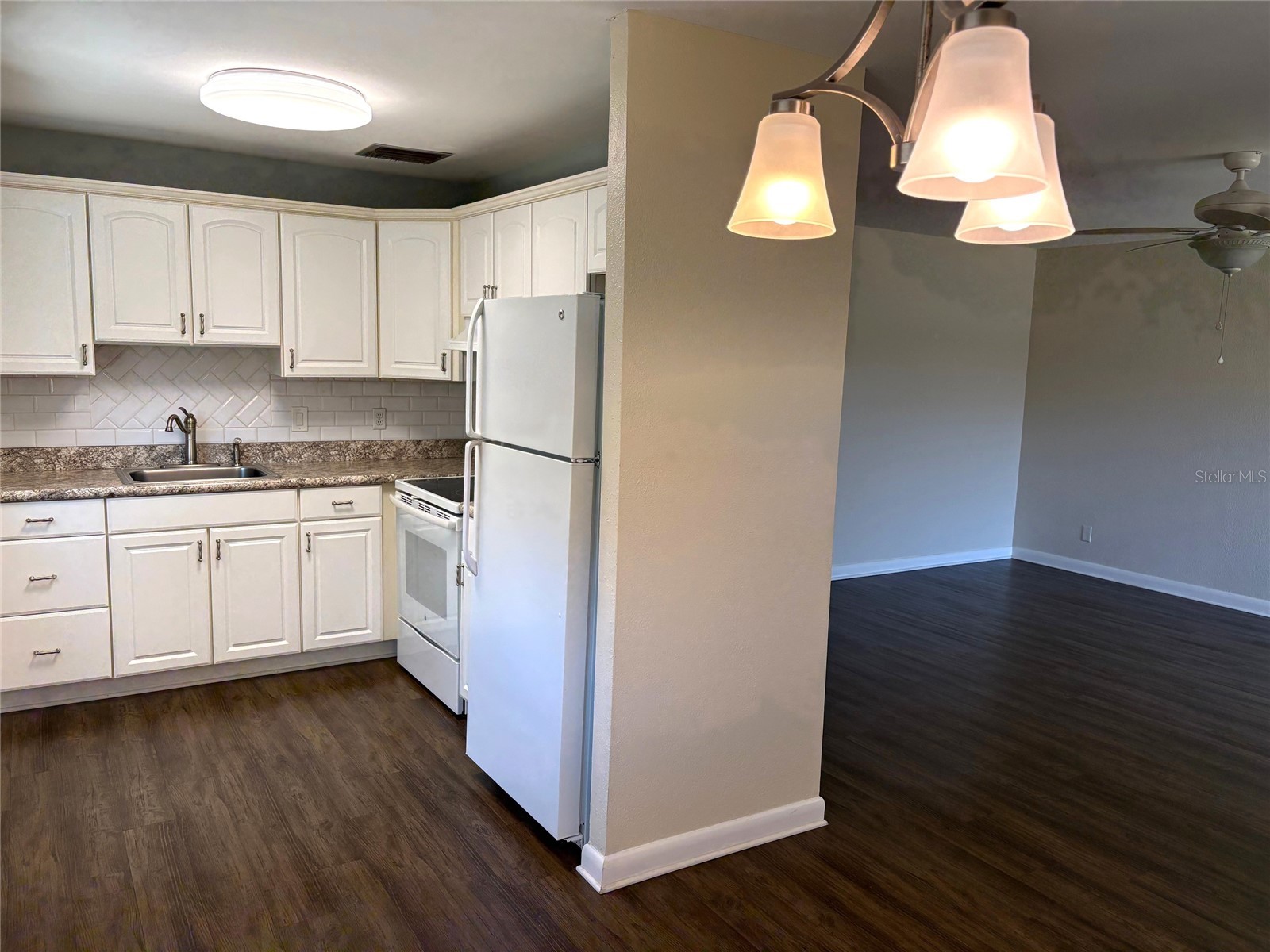 2202 Clubhouse Drive #185 Sun City Center FL 33573 TB8499445 image9