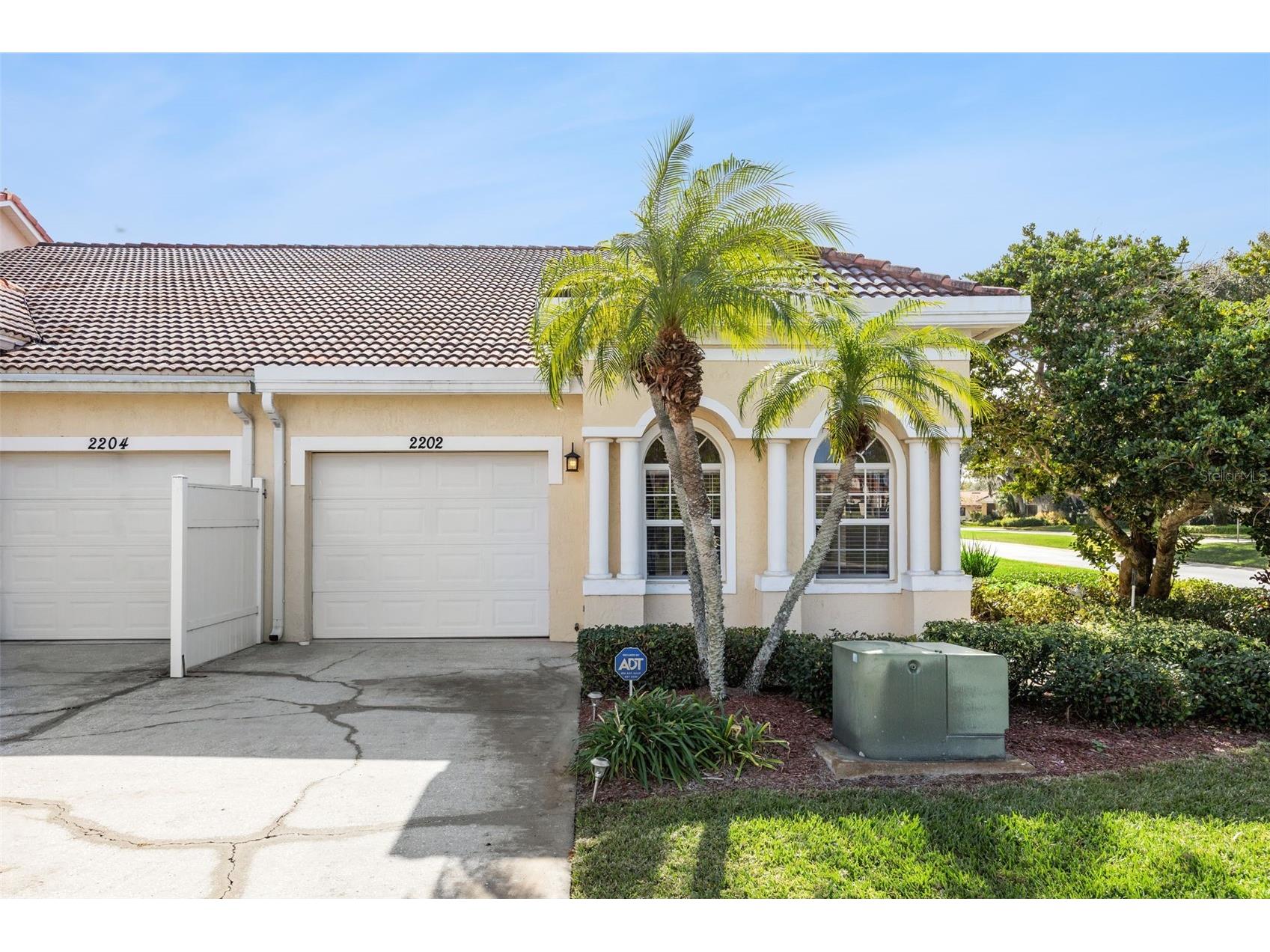 2202 Garden Lake Drive Winter Haven FL 33884 - LAKE WINTERSET P4937345 image1