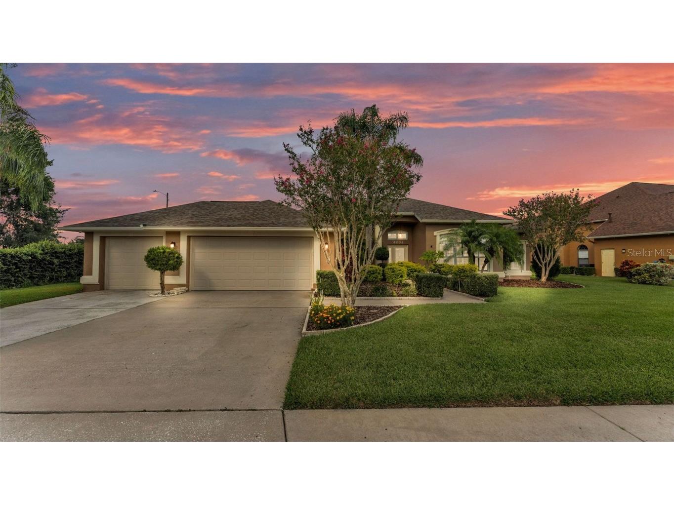 2202 Hickory Ridge Drive Valrico FL 33596 TB8401940 image1