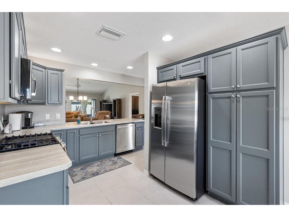 2202 Landrea Loop The Villages FL 32163 G5103154 image4