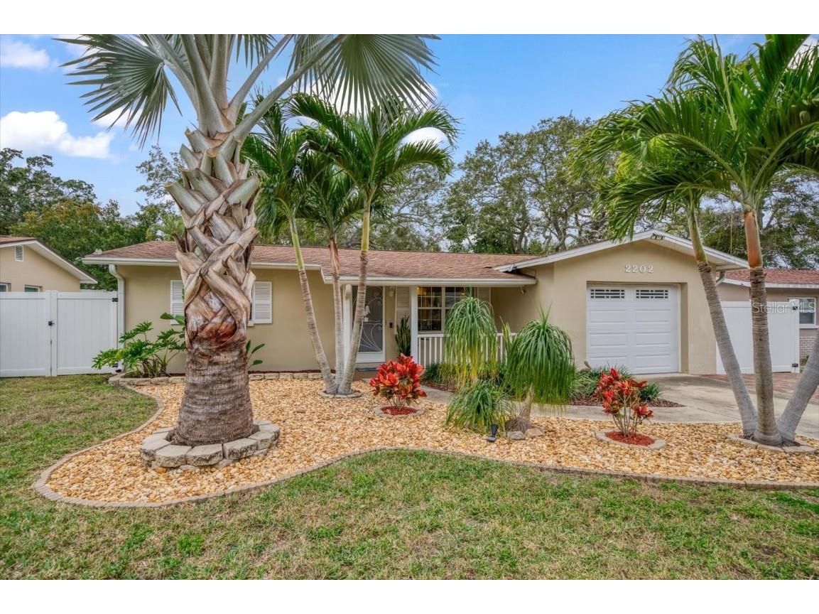 2202 Lauren Drive Largo FL 33774 U8229255 image1