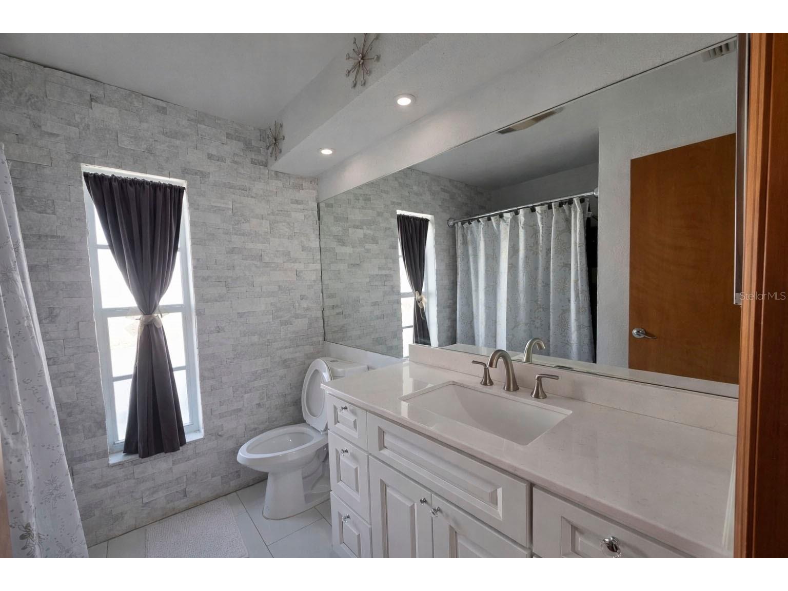 2202 Perry Avenue Spring Hill FL 34609 TB8459599 image2