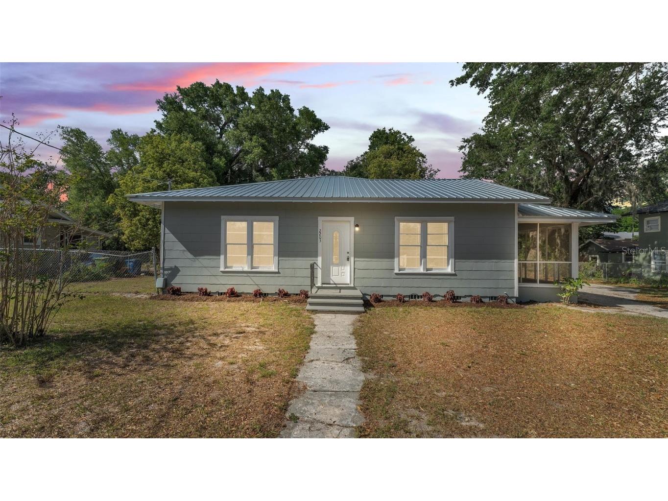 2203 Avenue F NW Winter Haven FL 33880 L4951969 image1