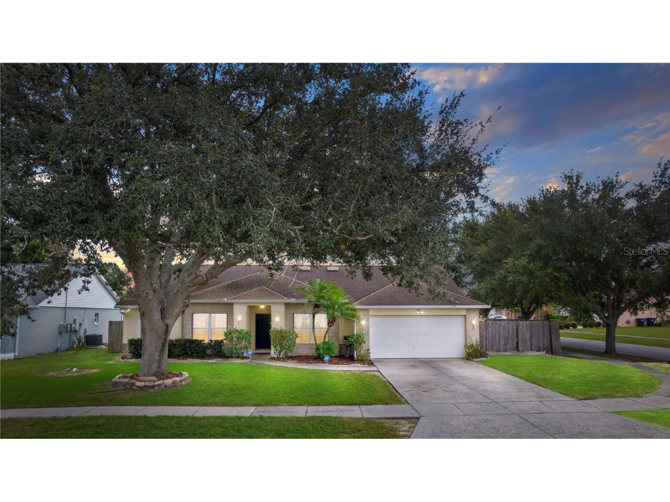 2203 Bridgewood Trail Orlando FL 32818 O6141294 image1