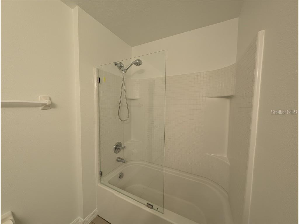 2203 Chatham Place Drive Orlando FL 32824 O6351560 image35