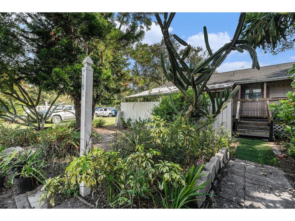 2203 Holloman Road Plant City FL 33567 TB8438479 image17