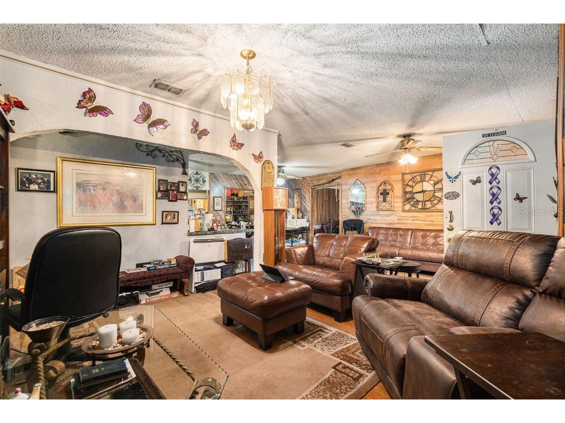 2203 Holloman Road Plant City FL 33567 TB8438479 image4