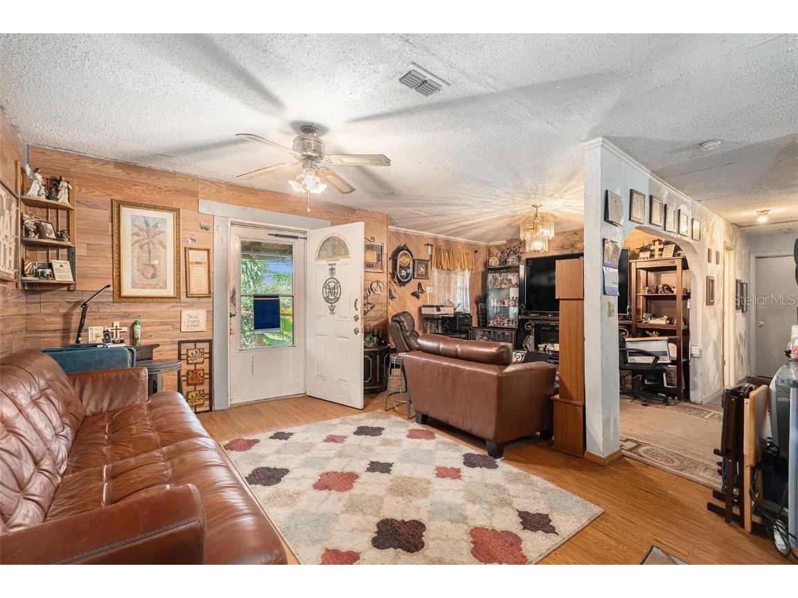 2203 Holloman Road Plant City FL 33567 TB8438479 image8