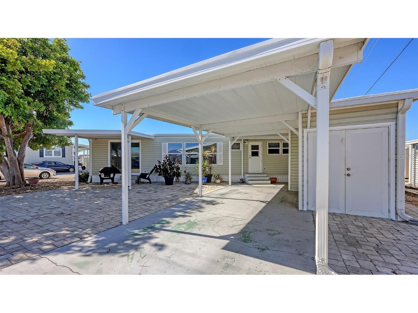 2203 Minnesota Avenue Bradenton FL 34207 - SARASOTA BAY A4672316 image1