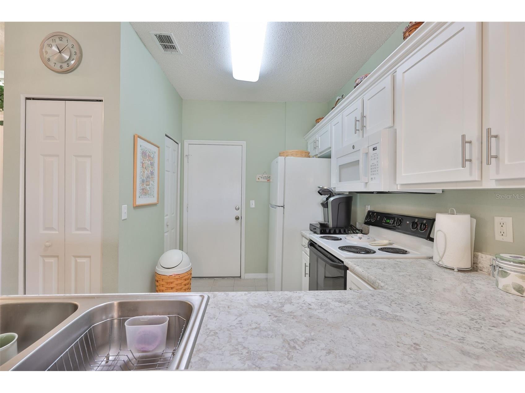 2203 Nantucket Drive #47 Sun City Center FL 33573 TB8476593 image5