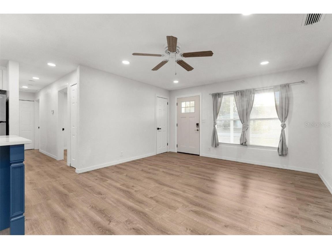 2203 Nottingham Road South Daytona FL 32119 C7501341 image15