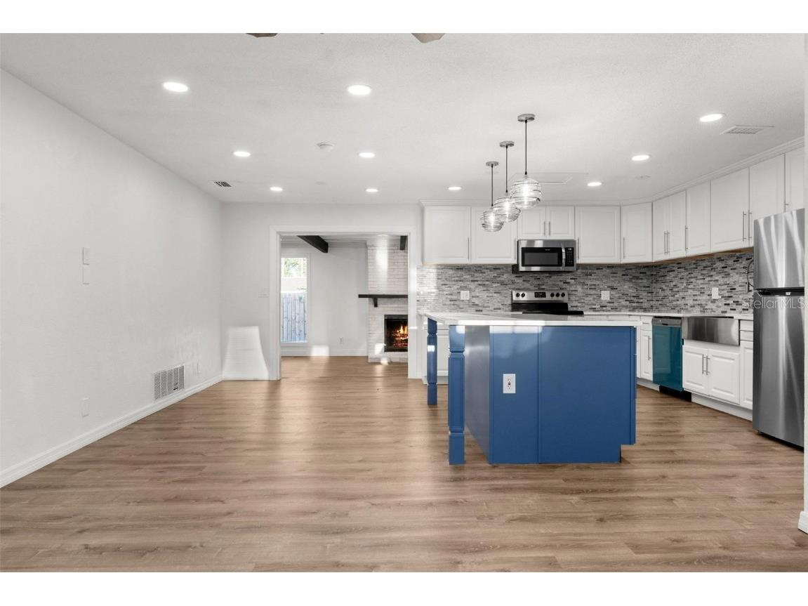 2203 Nottingham Road South Daytona FL 32119 C7501341 image9