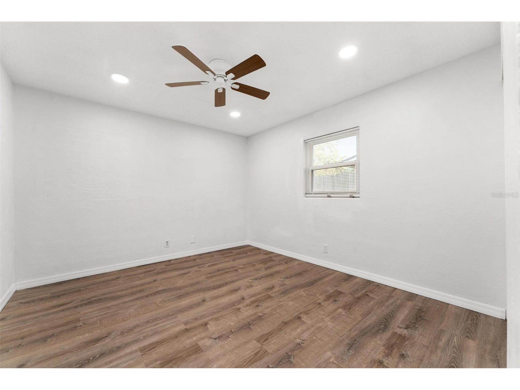 2203 Nottingham Road South Daytona FL 32119 O6400146 image12