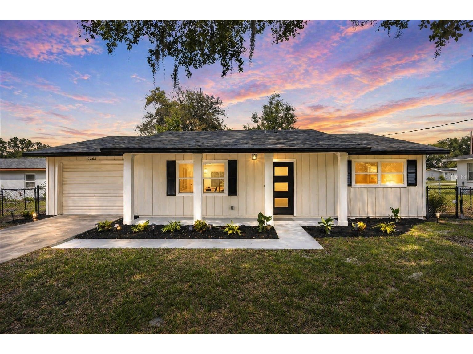 2203 Orange Street Deland FL 32724 O6403985 image1