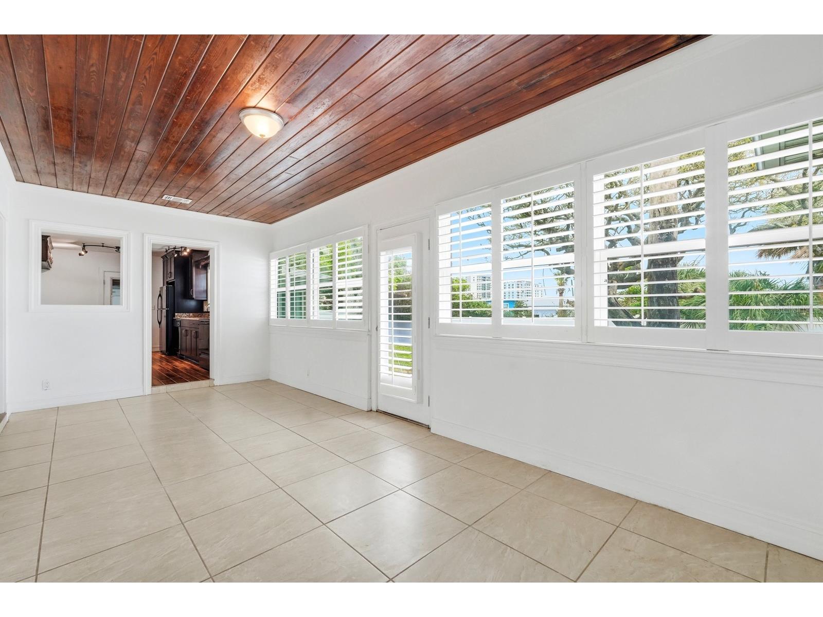 2203 S Peninsula Drive Daytona Beach FL 32118 FC316979 image16