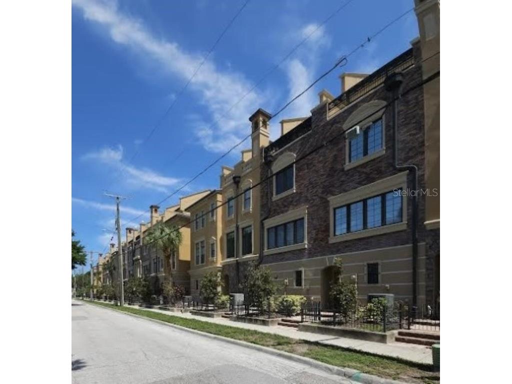 2203 Soho Bay Court Tampa FL 33606 TB8414545 image1