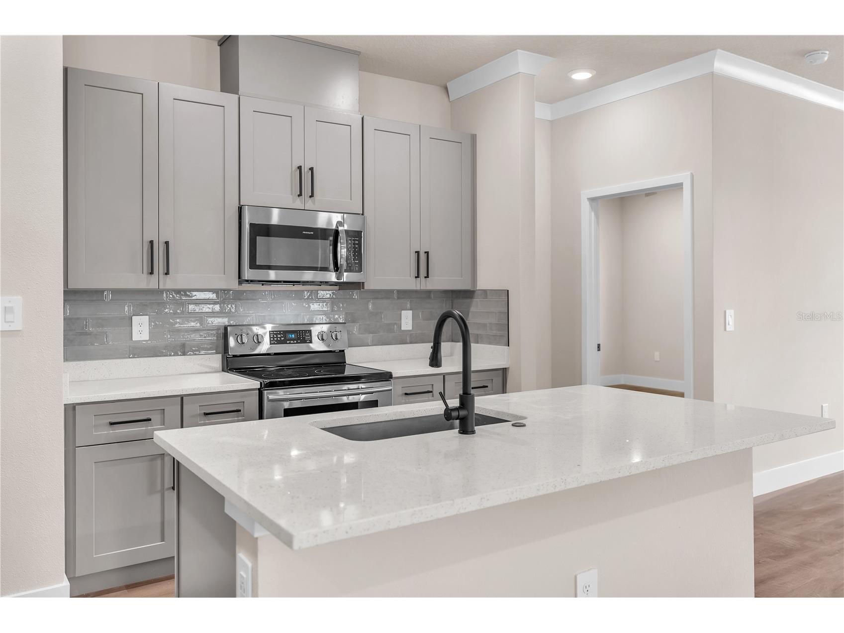 2203 W Lowry Avenue Plant City FL 33563 TB8528001 image10