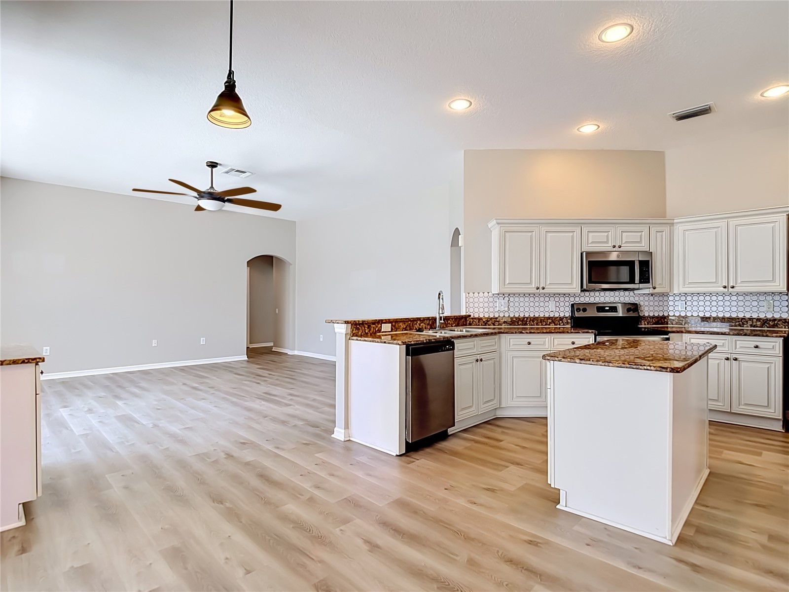 22035 Yachtclub Terrace Land O Lakes FL 34639 TB8516293 image28