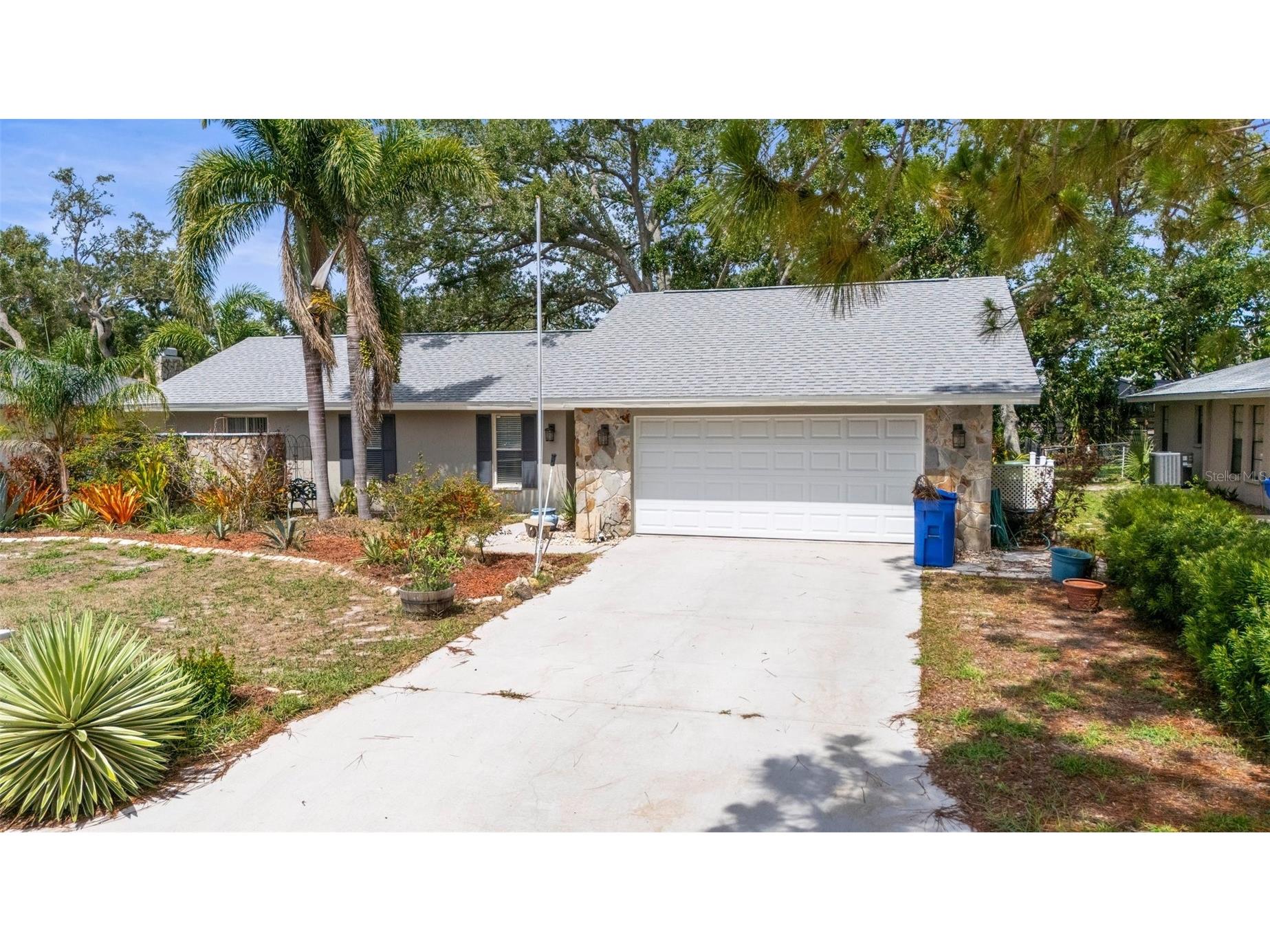 2204 67th Street W Bradenton FL 34209 A4655047 image1