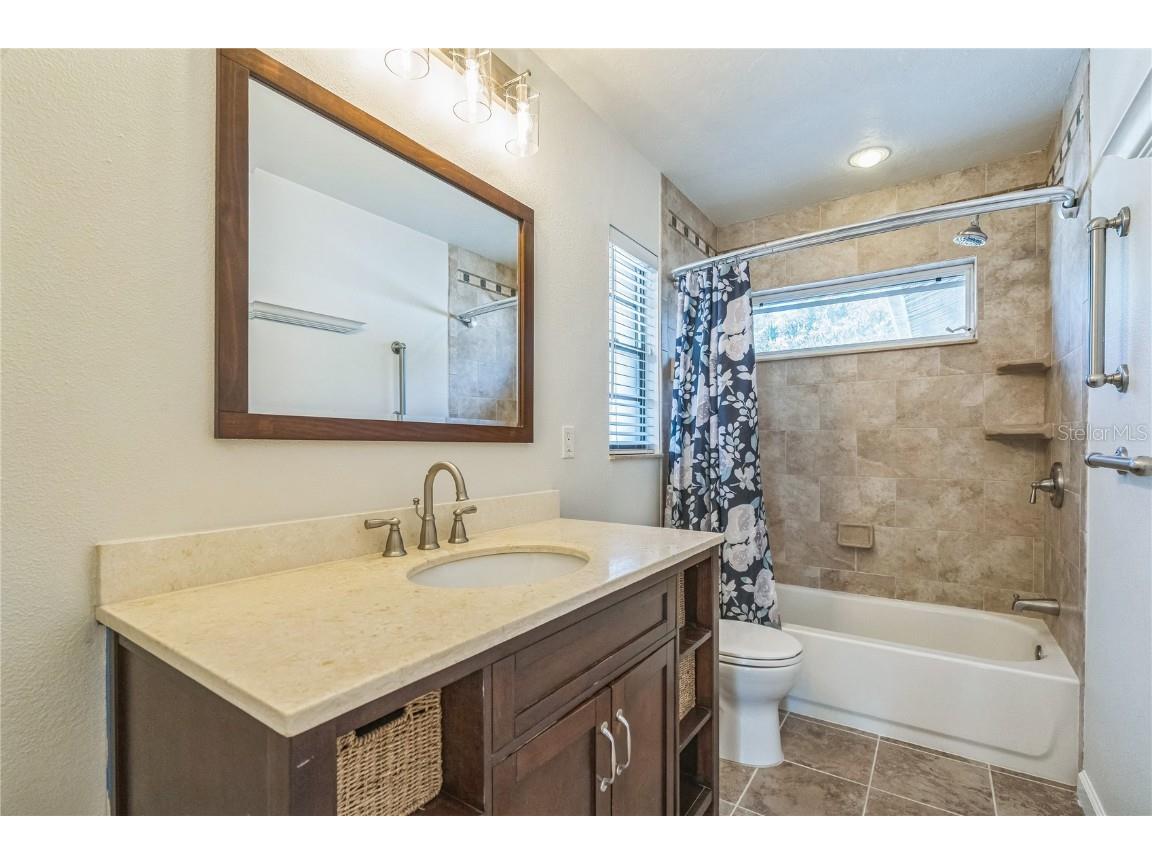 2204 78th Street W Bradenton FL 34209 O6346159 image20