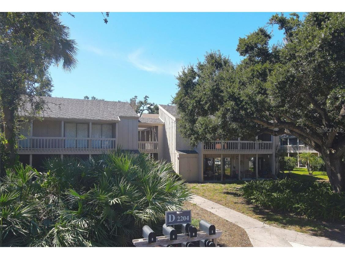 2204 Bahia Vista Street #D7 Sarasota FL 34239 A4666627 image1