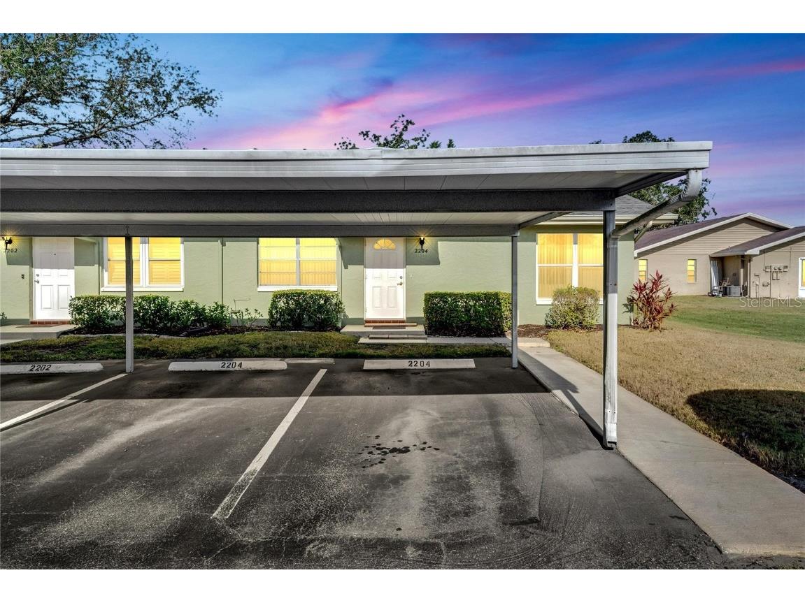 2204 Grenadier Drive Sun City Center FL 33573 TB8330949 image1