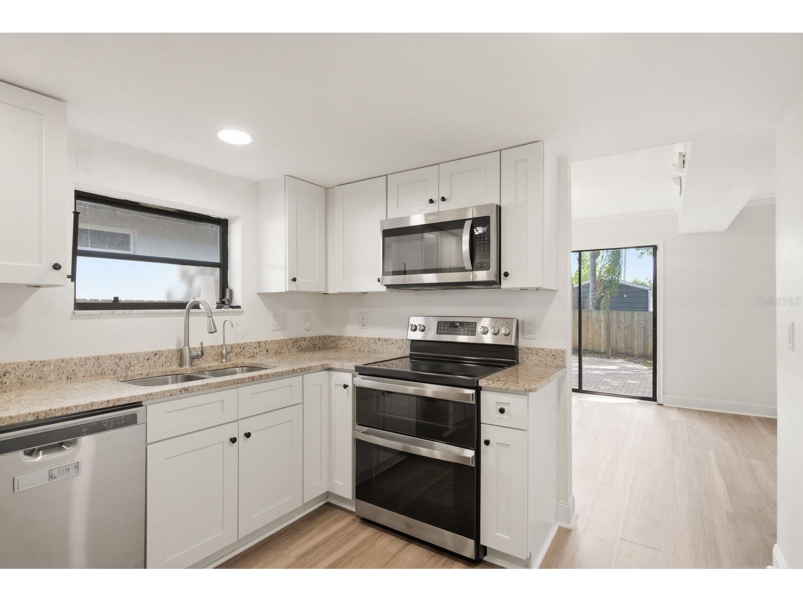 2204 Howard Lane Tampa FL 33612 TB8487829 image17