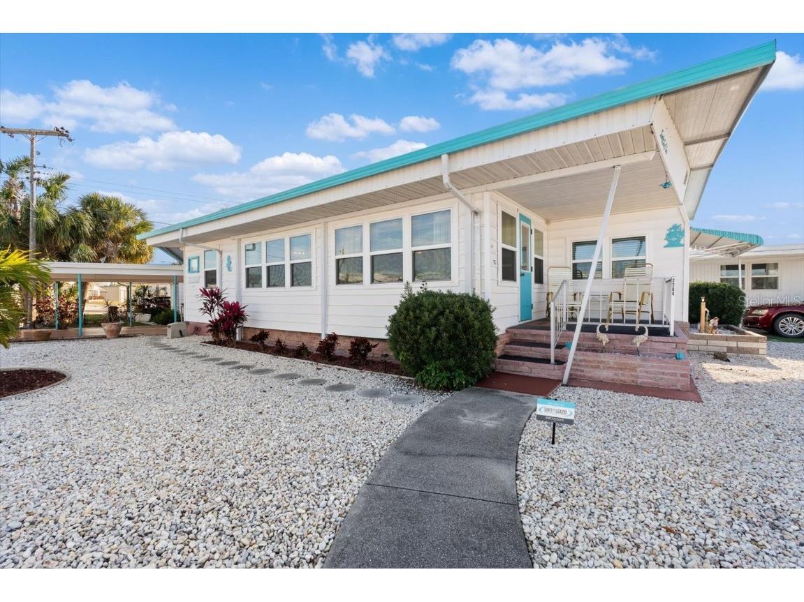 2204 Iowa Avenue Bradenton FL 34207 - SARASOTA BAY A4599881 image1