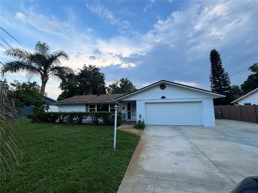 2204 Mimosa Lane Deland FL 32724 V4937409 image1