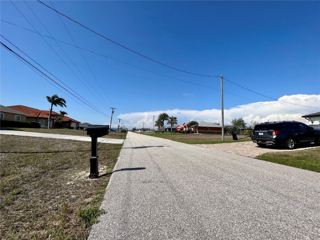 2204 NW 6th Place Cape Coral FL 33993 C7498737 image3