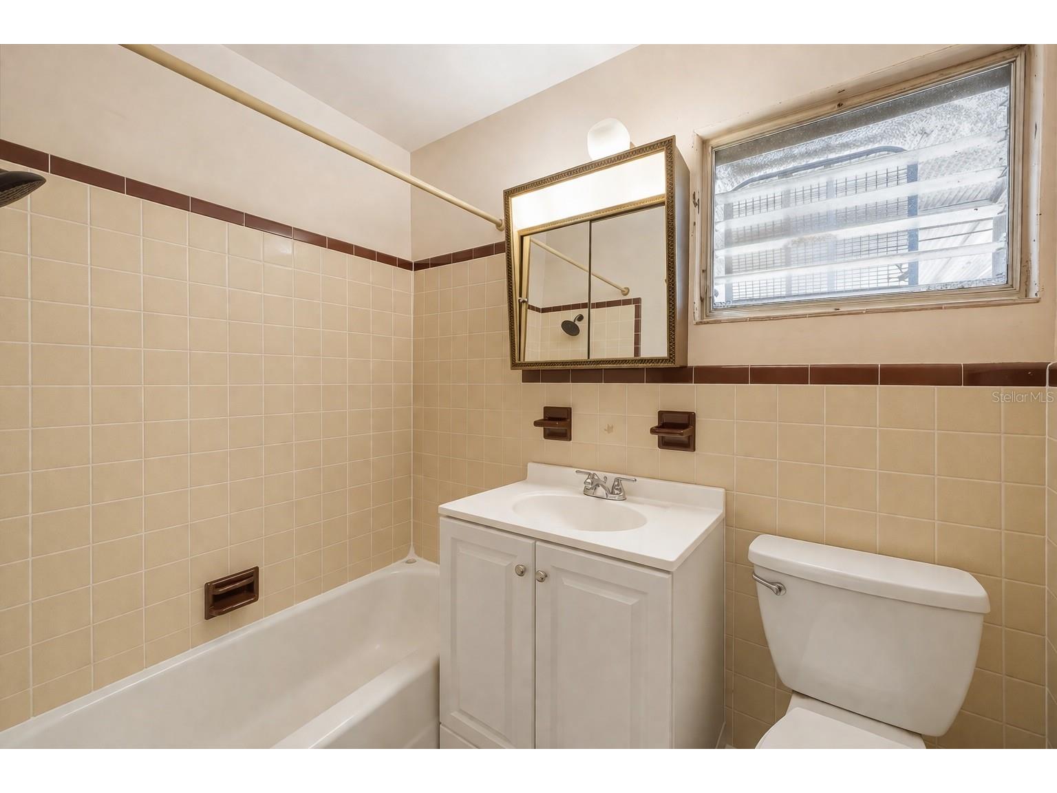 2204 Shawnee Street Sarasota FL 34231 A4689172 image5