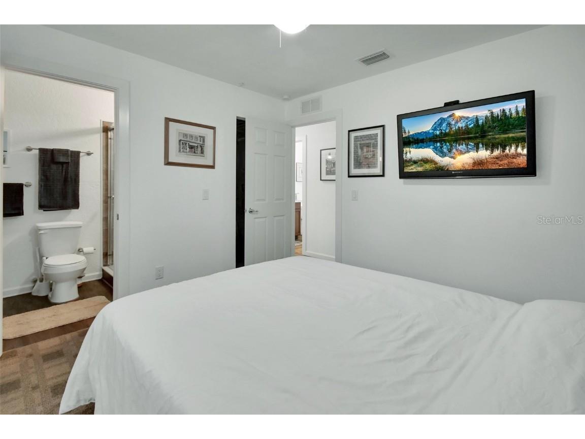 22040 Blue Creek Lodge Road Astor FL 32102 - BLUE CREEK V4943615 image19