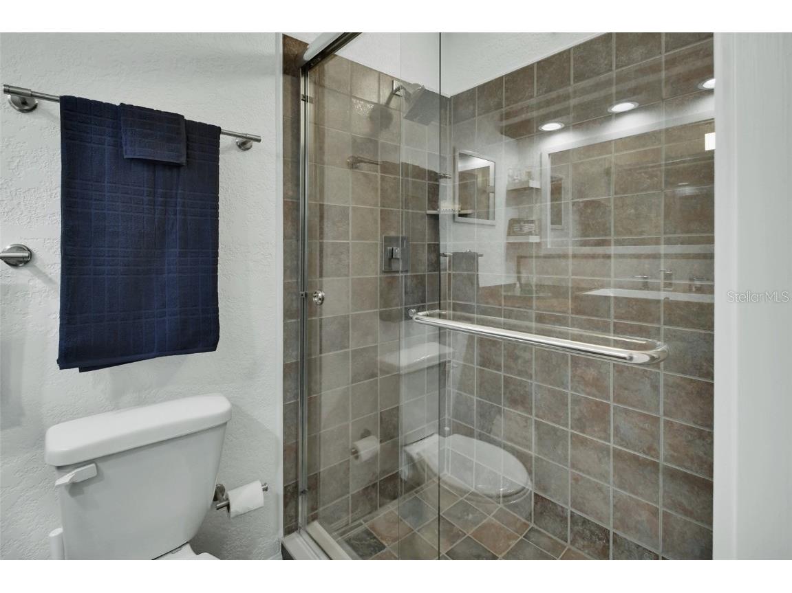 22040 Blue Creek Lodge Road Astor FL 32102 - BLUE CREEK V4943615 image22