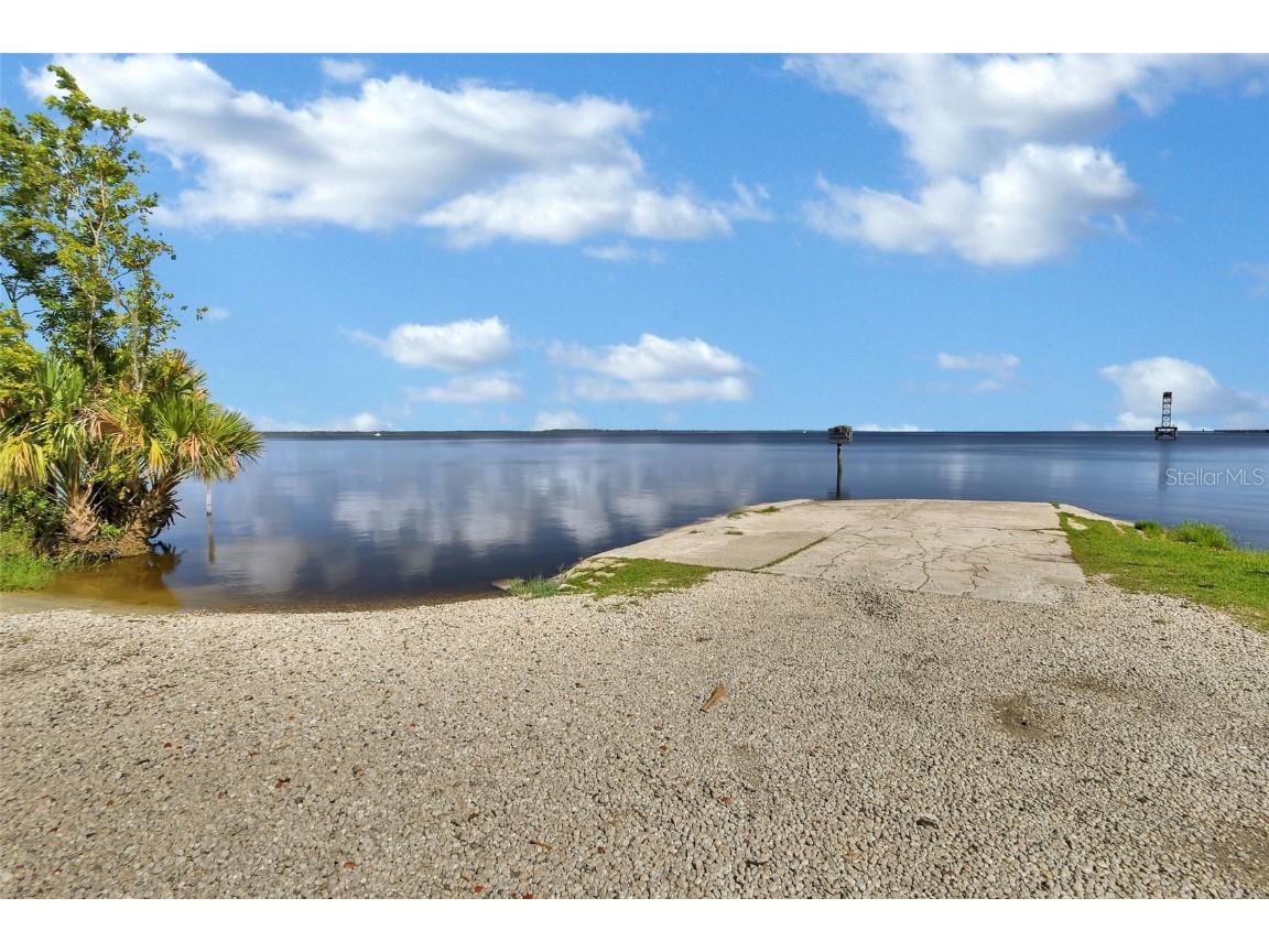 22040 Blue Creek Lodge Road Astor FL 32102 - BLUE CREEK V4943615 image35