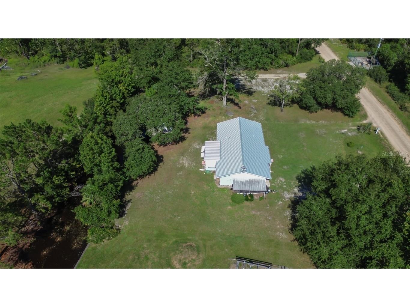 22040 Blue Creek Lodge Road Astor FL 32102 - BLUE CREEK V4943615 image36