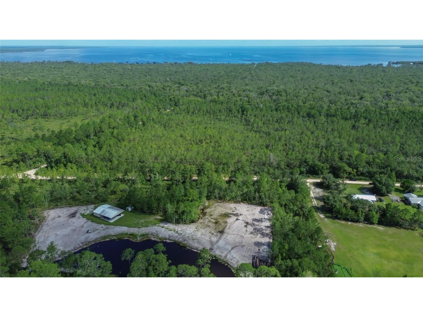 22040 Blue Creek Lodge Road Astor FL 32102 - BLUE CREEK V4943615 image41