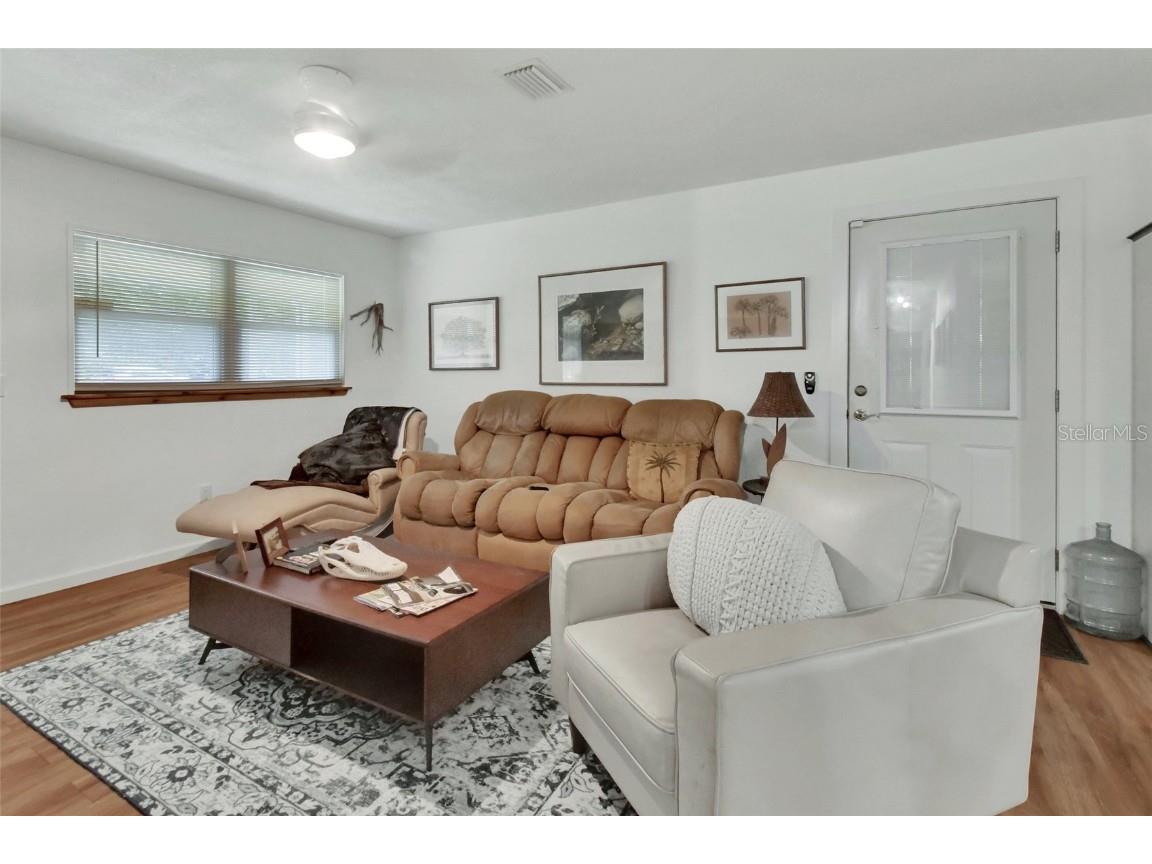 22040 Blue Creek Lodge Road Astor FL 32102 - BLUE CREEK V4943615 image9