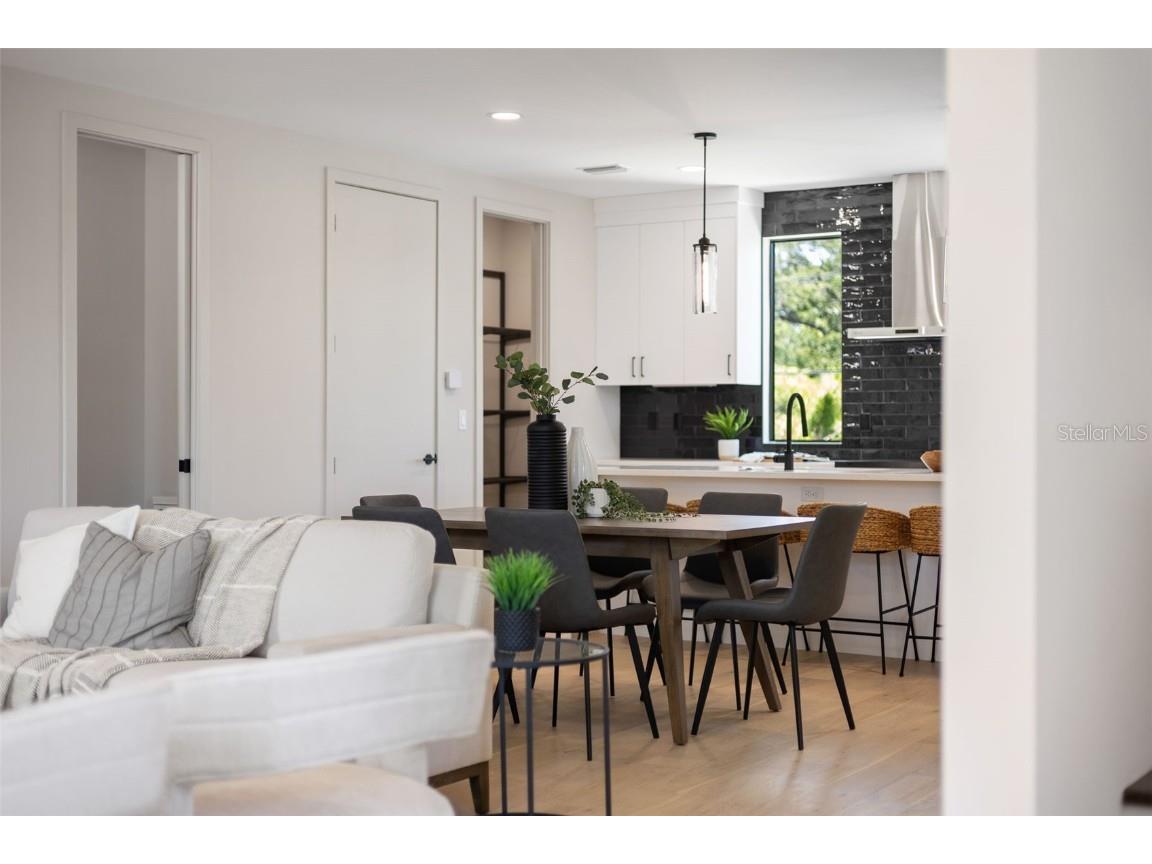 2205 16th Street N Saint Petersburg FL 33704 TB8442246 image32