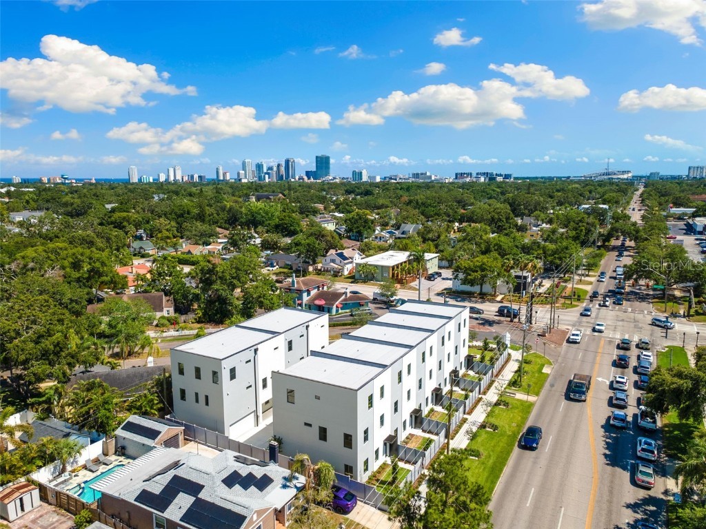 2205 16th Street N Saint Petersburg FL 33704 TB8442246 image48