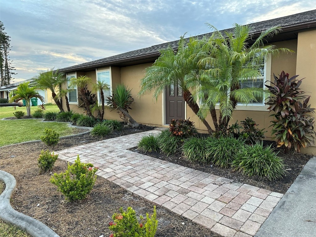 2205 Alton Road Port Charlotte FL 33952 D6133106 image1