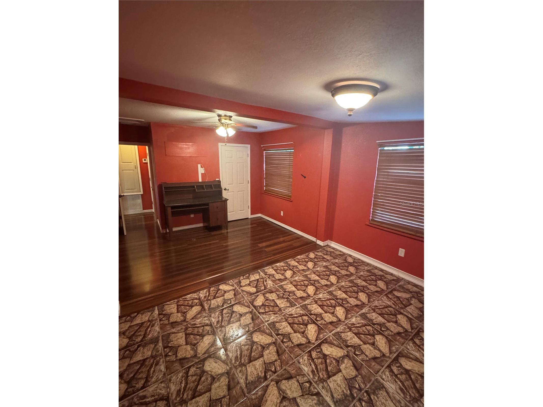 2205 Chipco Street #C Tampa FL 33605 TB8527839 image14