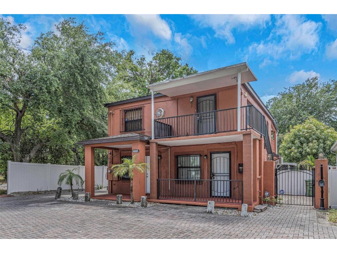2205 Chipco Street Tampa FL 33605 J993699 image1