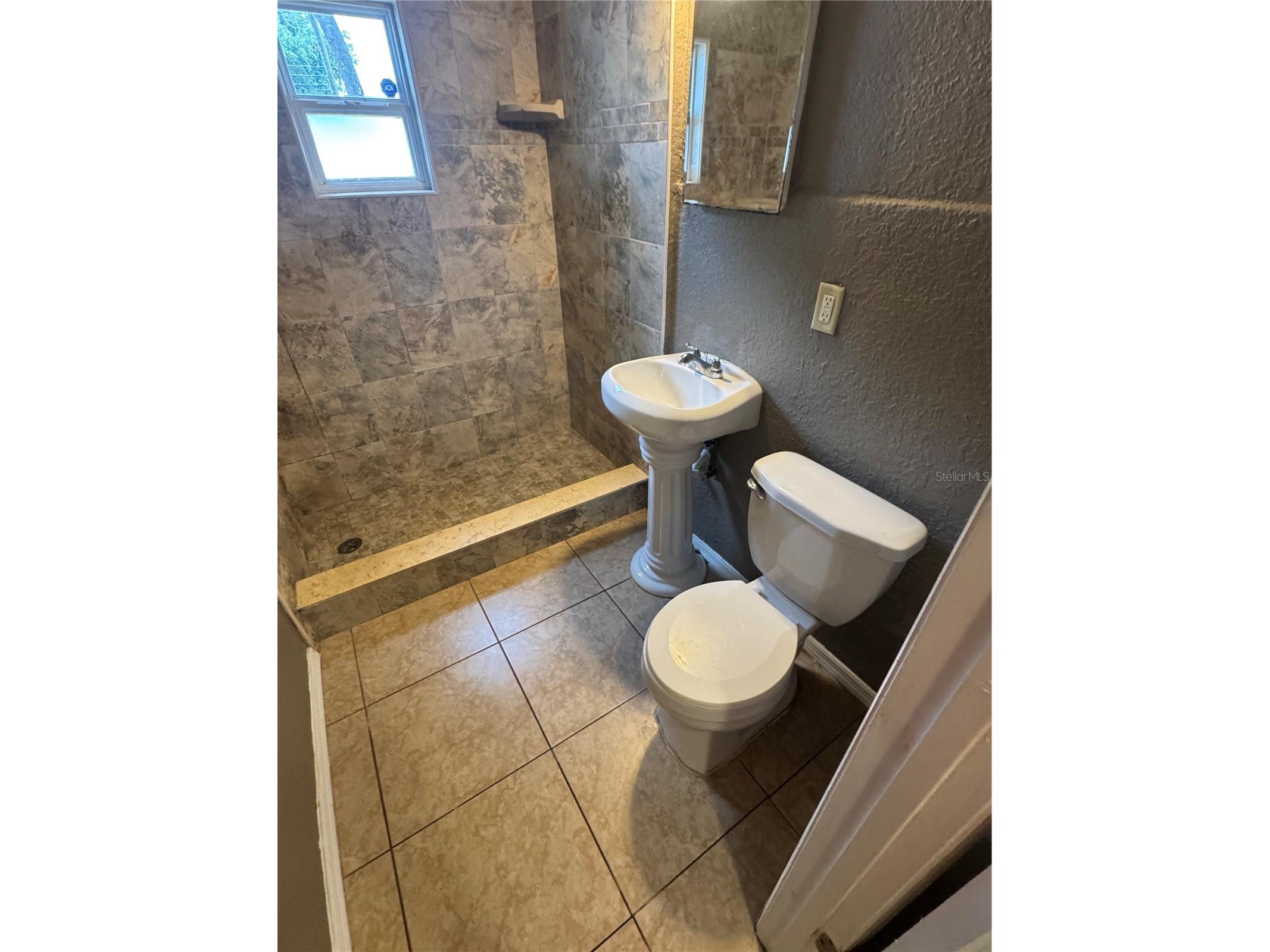 2205 Chipco Street Tampa FL 33605 TB8469987 image14