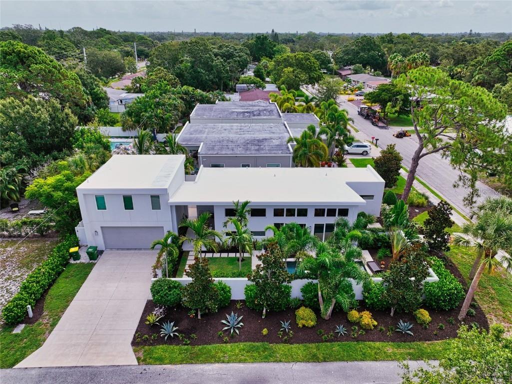 2205 Datura Street Sarasota FL 34239 A4577709 image1