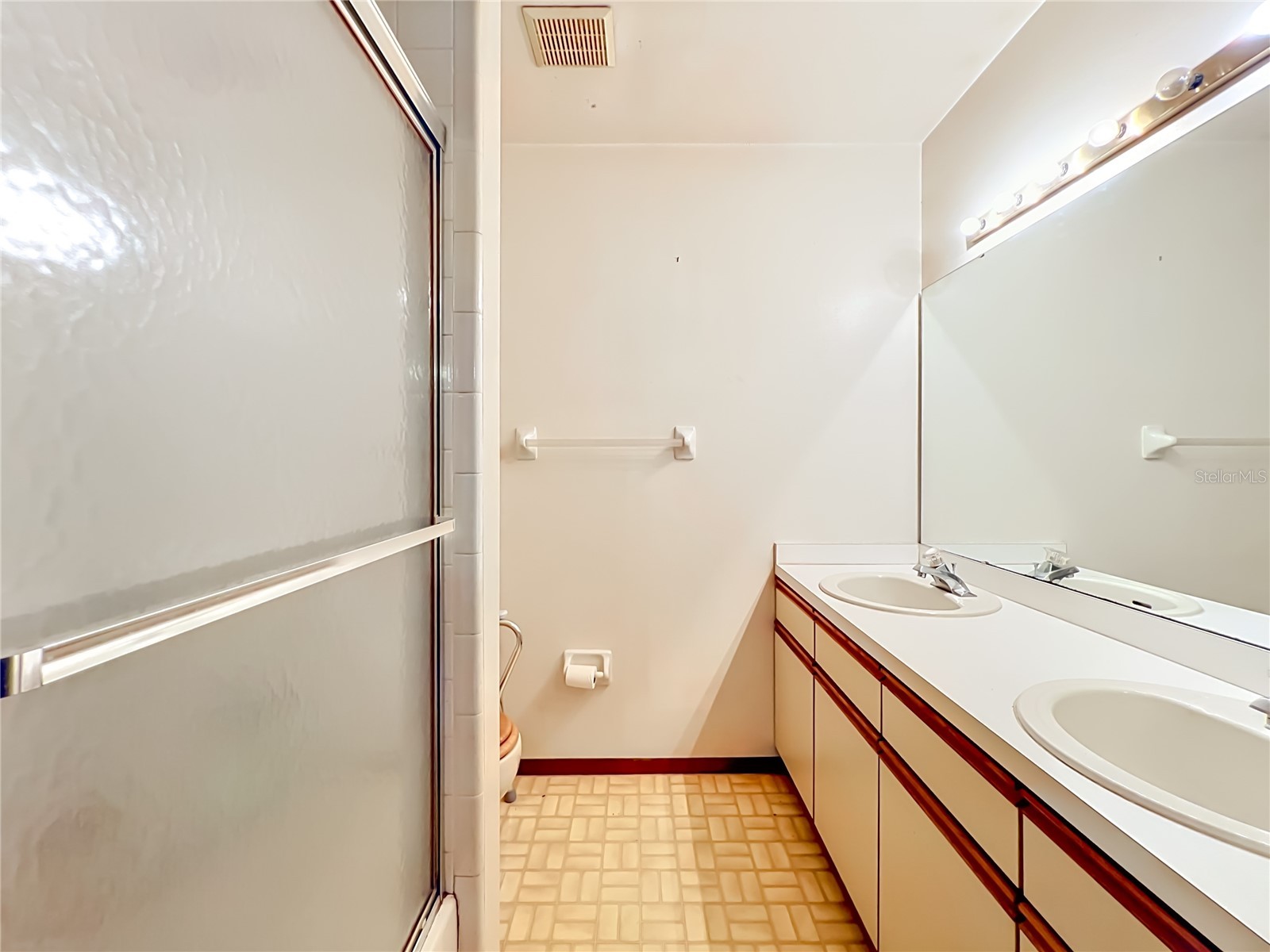 2205 Fairmont Circle Orlando FL 32837 O6410006 image39
