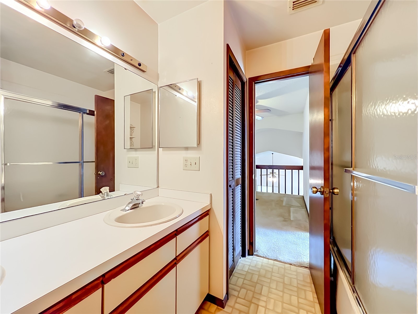 2205 Fairmont Circle Orlando FL 32837 O6410006 image40